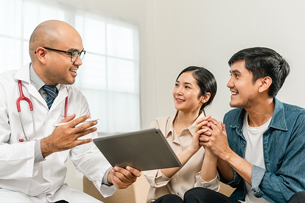 Lakukan Ini Bersama Pasangan Sebelum Menikah