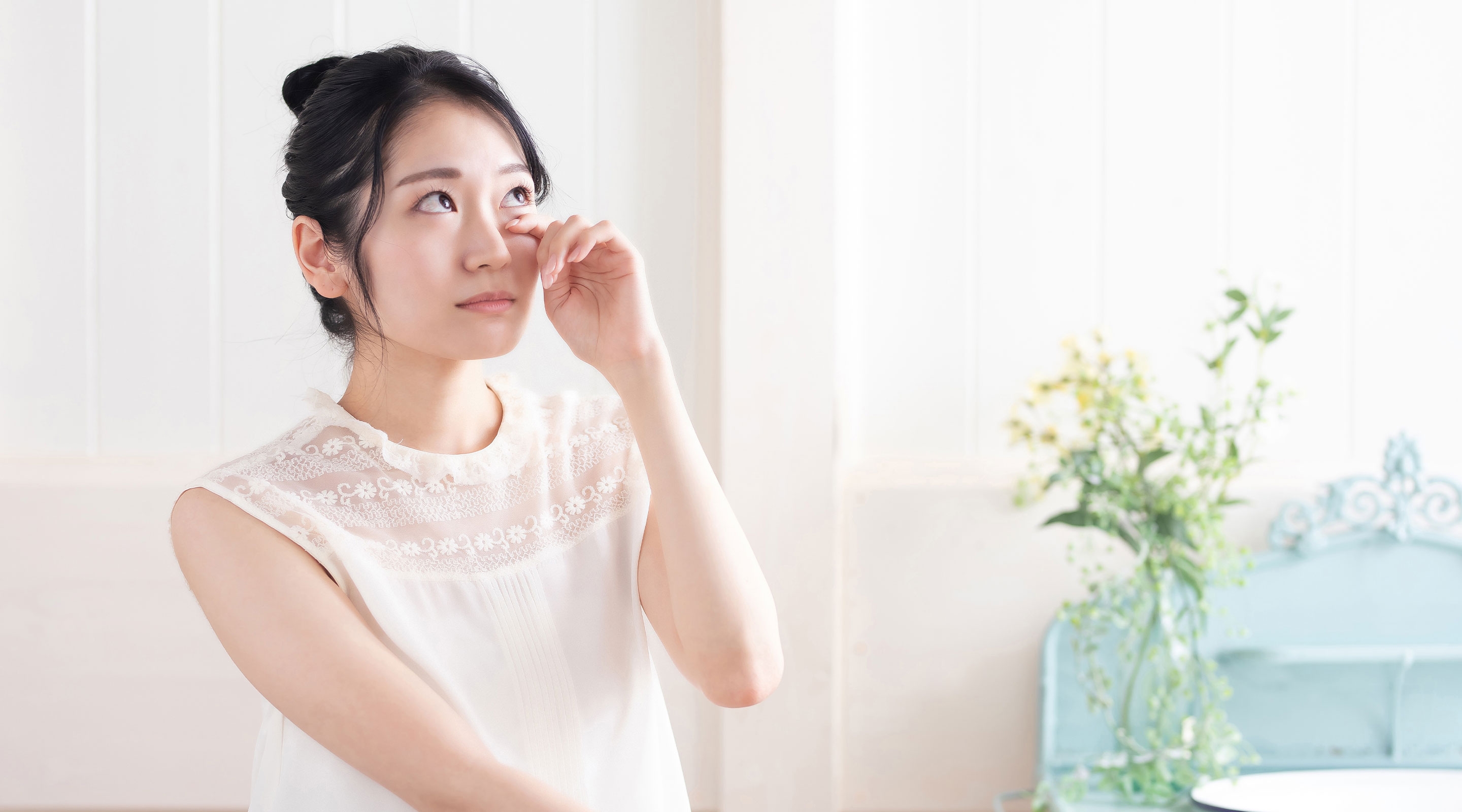 One sign that the body has too much salt is swelling in the area around the eyes.