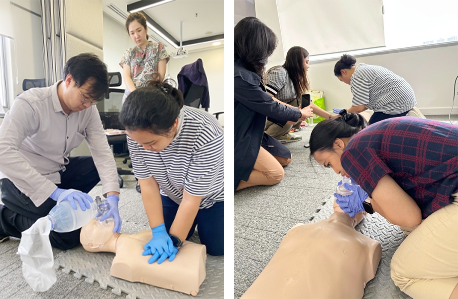 Peserta pelatihan mempraktikkan setiap instruksi dengan sungguh-sungguh. 