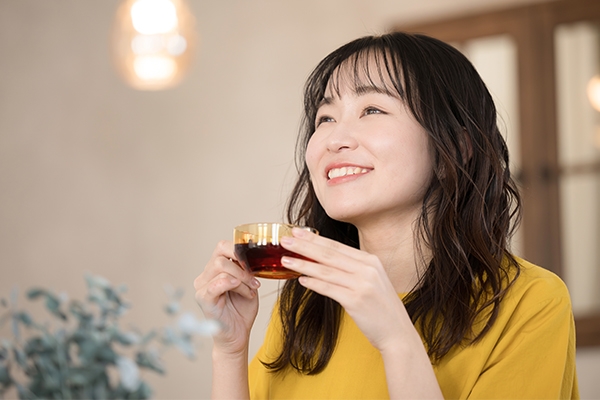 Tea can protect the body from the risk of cardiovascular disease and several types of cancer.