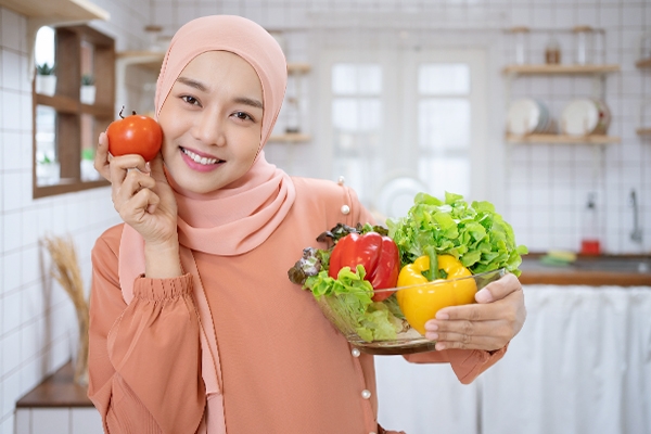 Eat a good meal to maintain digestion stable.