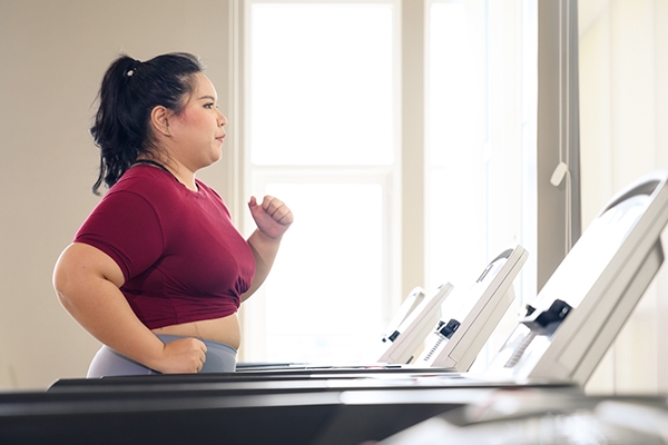 Berolahraga membantu mengurangi risiko diabetes tipe 2 hingga 40%.