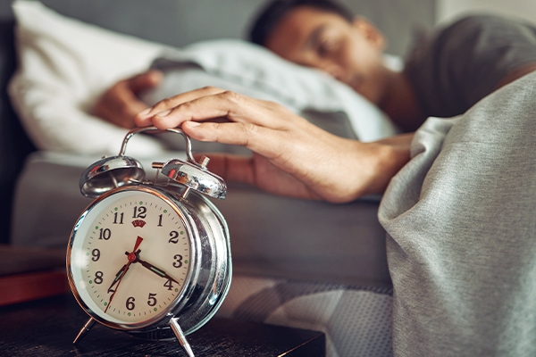 Melewatkan sahur justru dalam menyebabkan rasa lapar berlebihan.